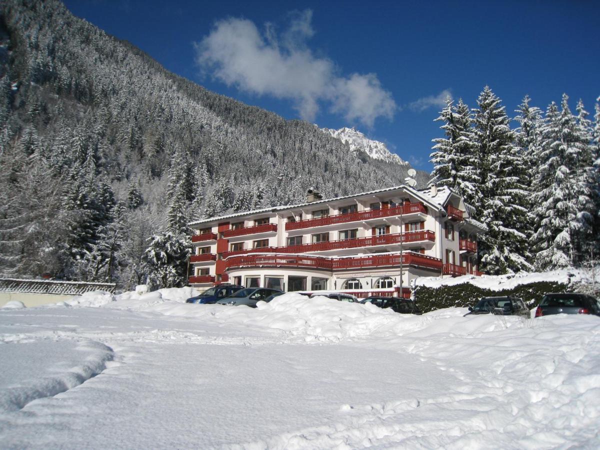 Chalet Hotel La Sapiniere Chamonix Exterior photo